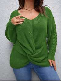 Piękny zielony sweterek