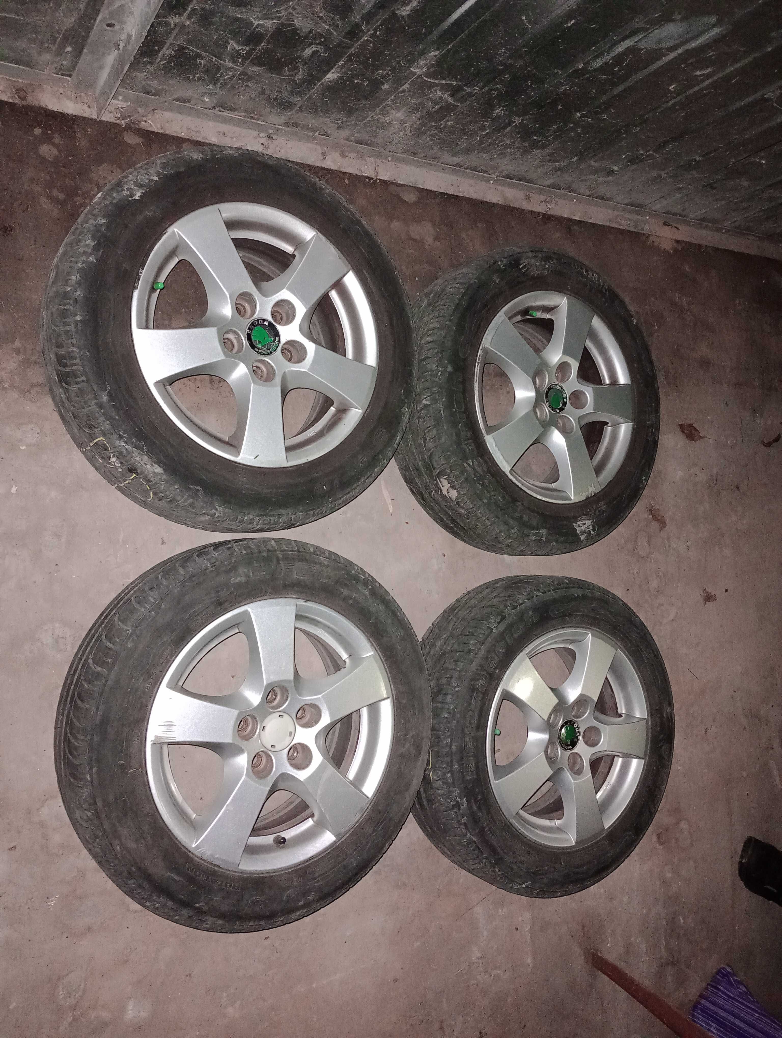 Koła z oponami letnimi 185/60 R14 do Skody Fabii I