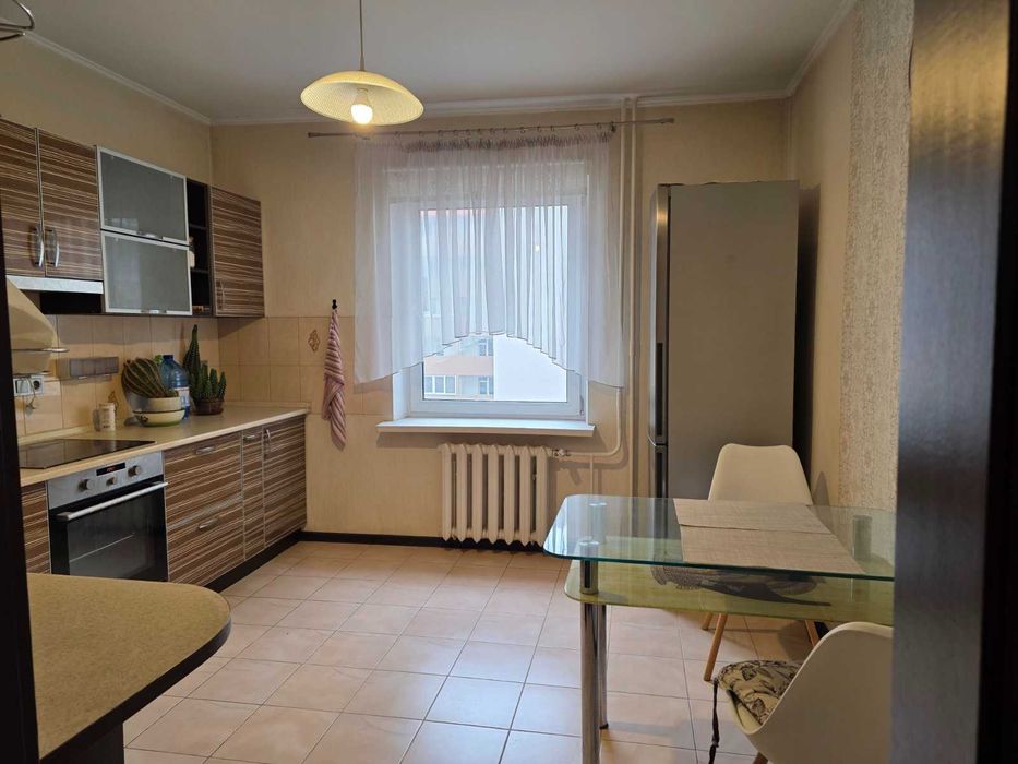 Здам квартиру по вулиці Олівська 7, якісни й ремонт, меблі та техніка.