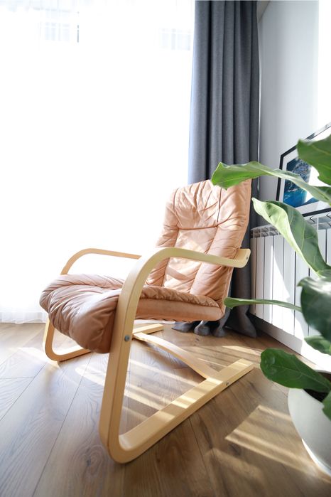 Крісло шкіряне фінське