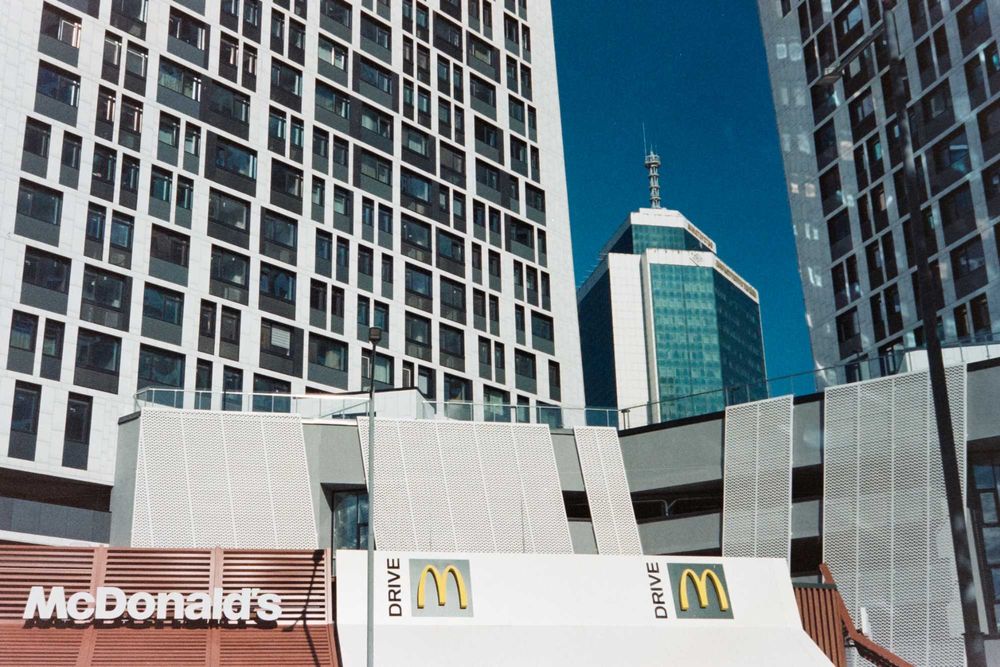 Плівковий вінтажний фотоапарат Konica C35 EF Japan тестован з плівкою