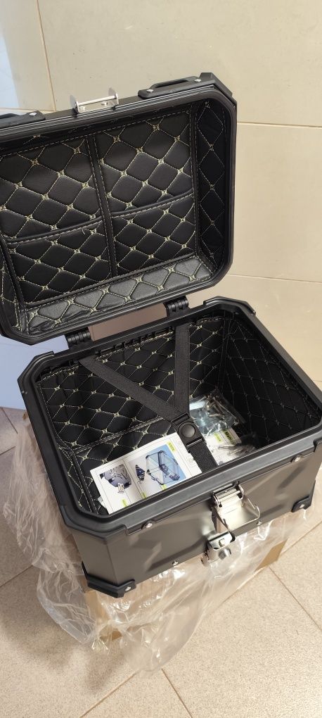 Top case universal - 45L