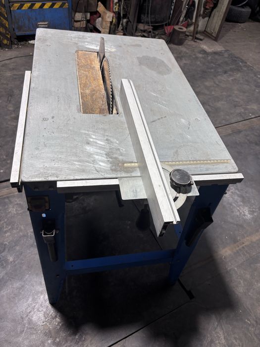 Piła stołowa , krajzega