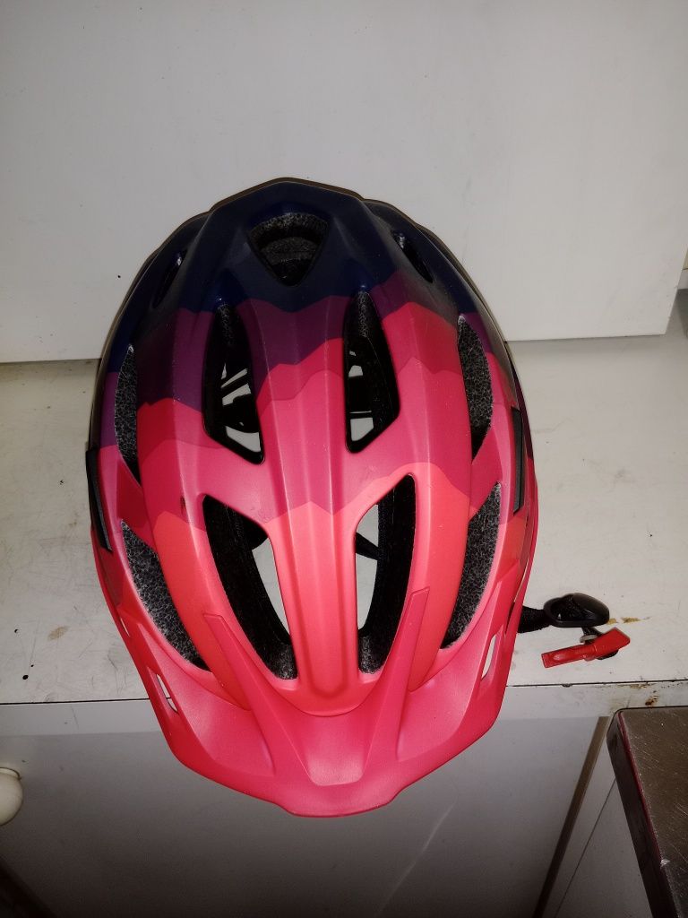 6€ Capacete de marca para desocupar