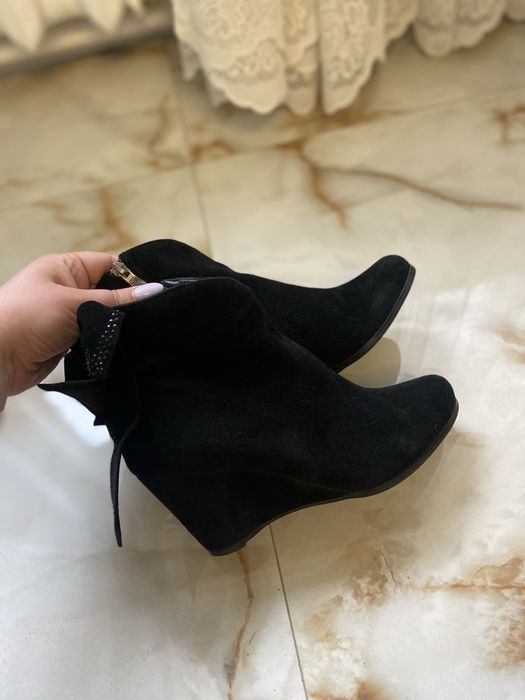 Жіночі ботильйони натуральний замш 37.5-38розмір