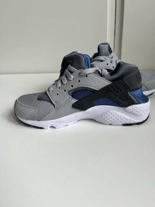 Sneakersy Nike Air Huarache buty sportowe męskie/ chłopięce