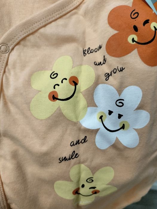 Body SMILEY 98 Sinsay