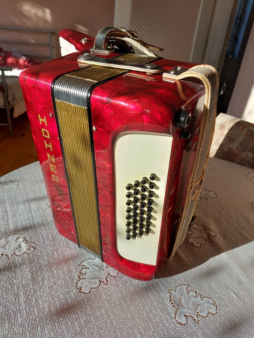 Akordeon HOHNER 32 basy