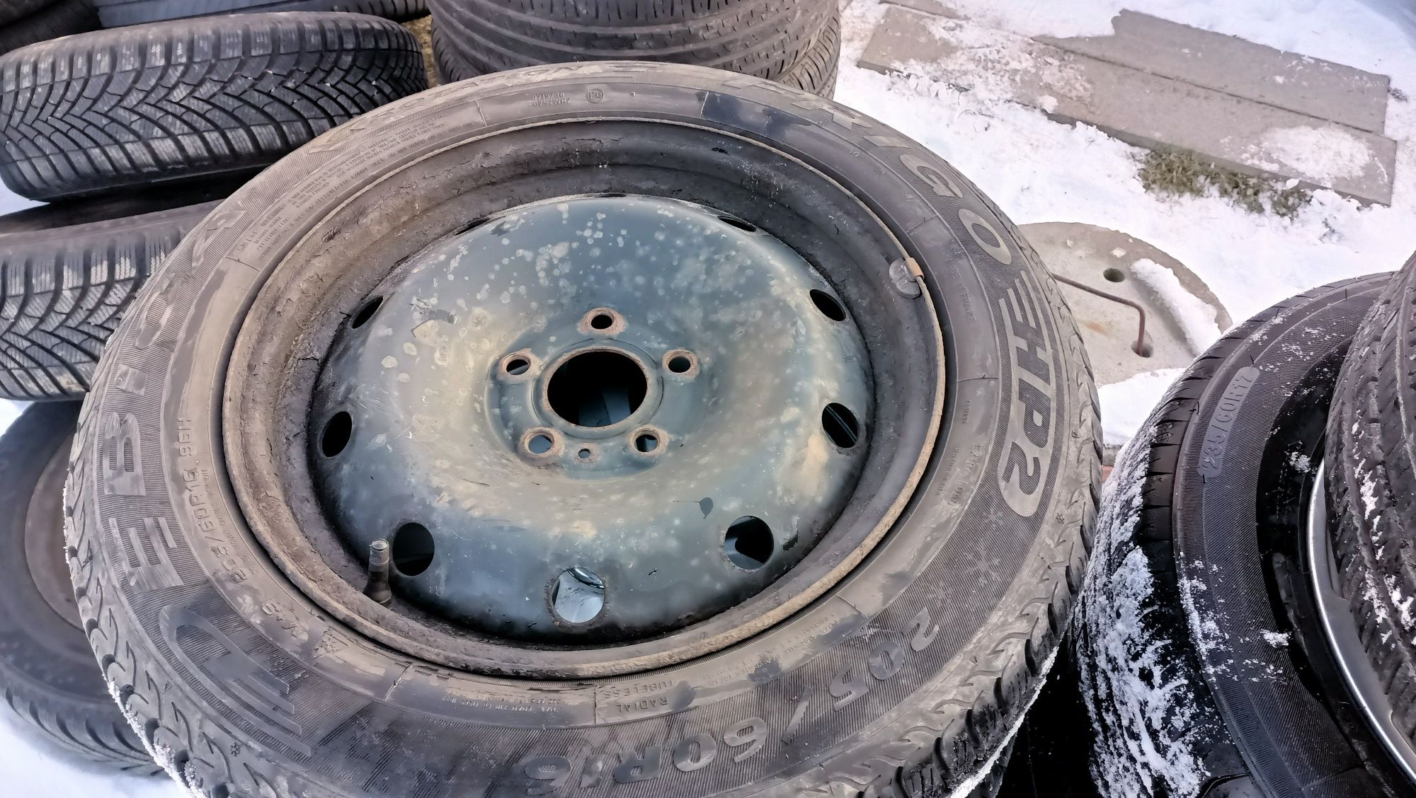 Koła zimowe felgi 16 5x114,3 et47 Renault Megane Laguna 205/60/16 nowe