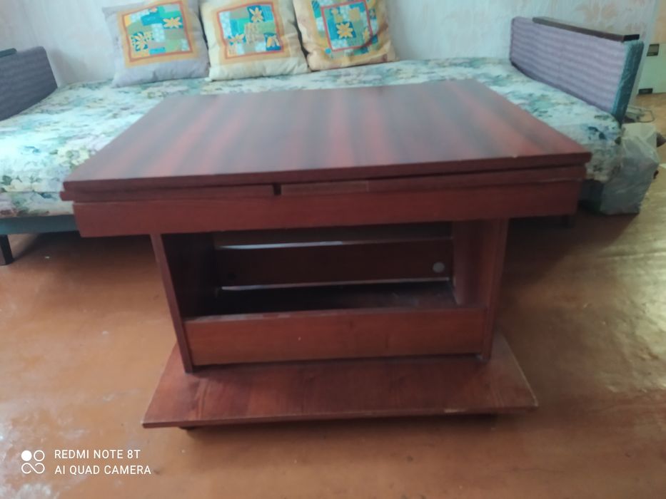 Раскладной стол в отличном состоянии