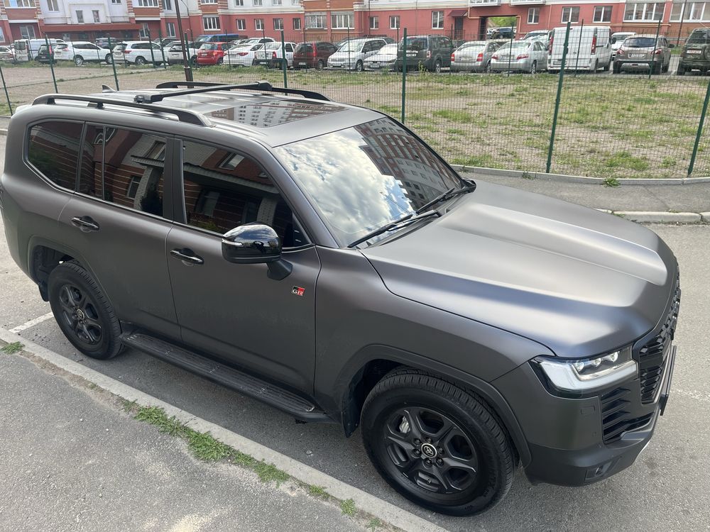 Б/в поперечини Thule Edge 7204 Raised Rail