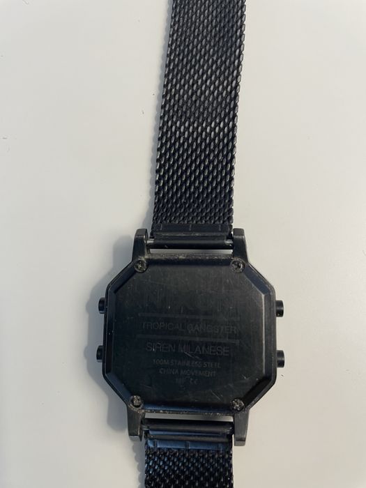 Czarny zegarek nixon