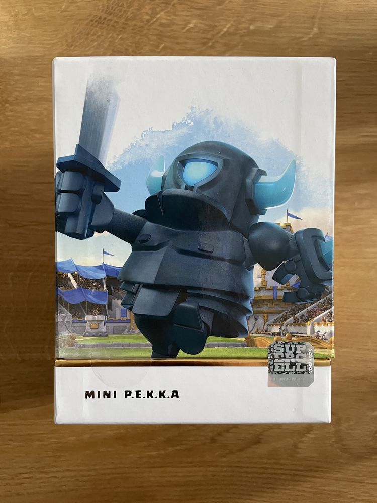 Figurka kolekcjonerska Clash Royale Mini Pekka