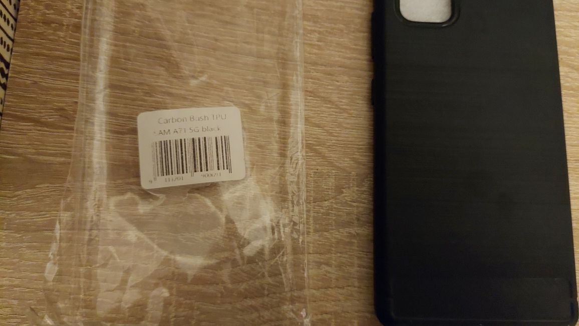 Czarne nowe etui do Samsung Galaxy A 71 5g.
