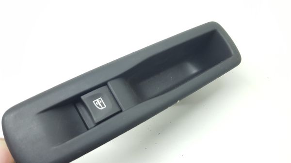 Comando / botão / interruptor vidros trás direito RENAULT Clio III (BR
