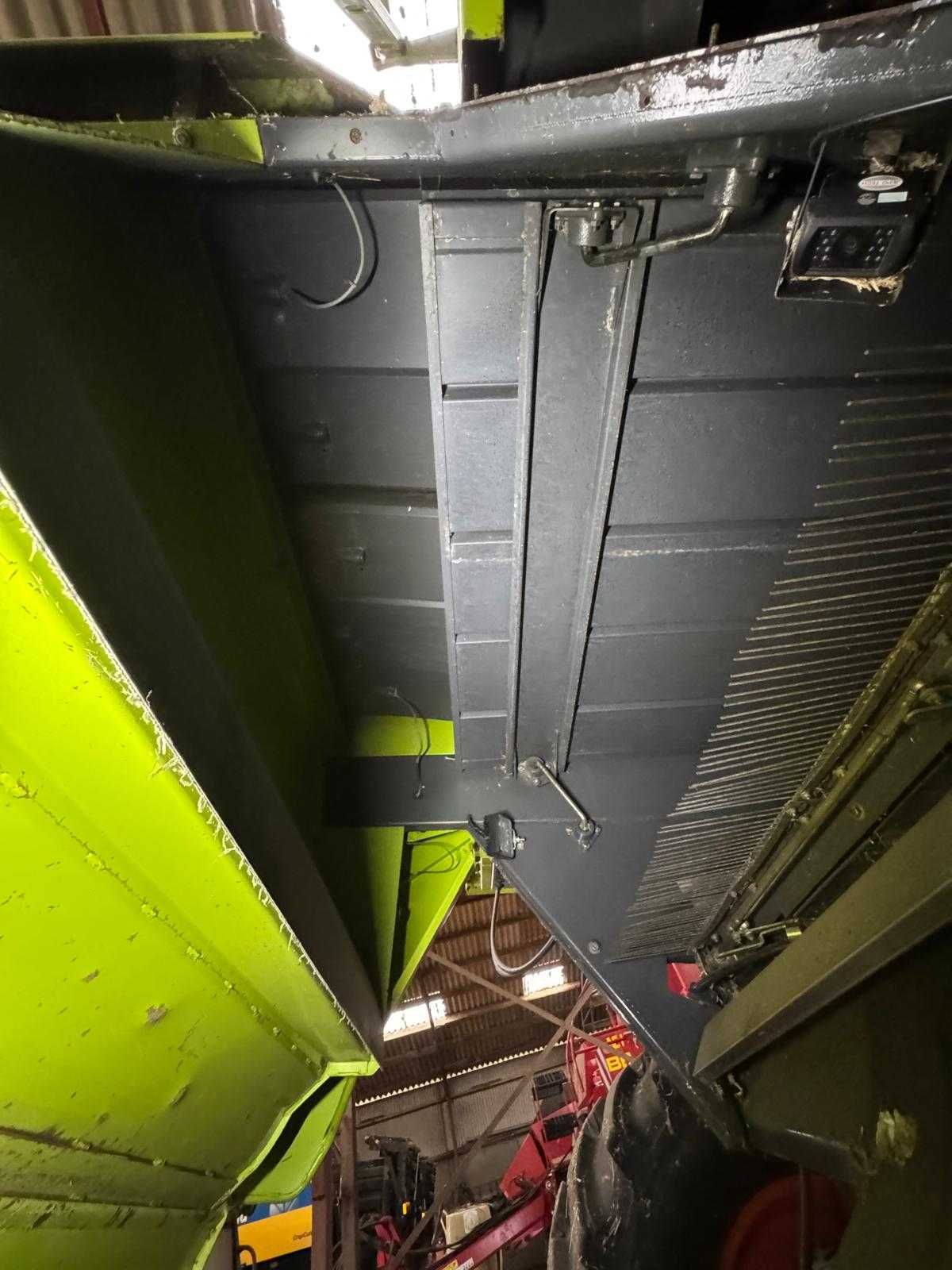 Комбайн зернозбиральний claas lexion 405