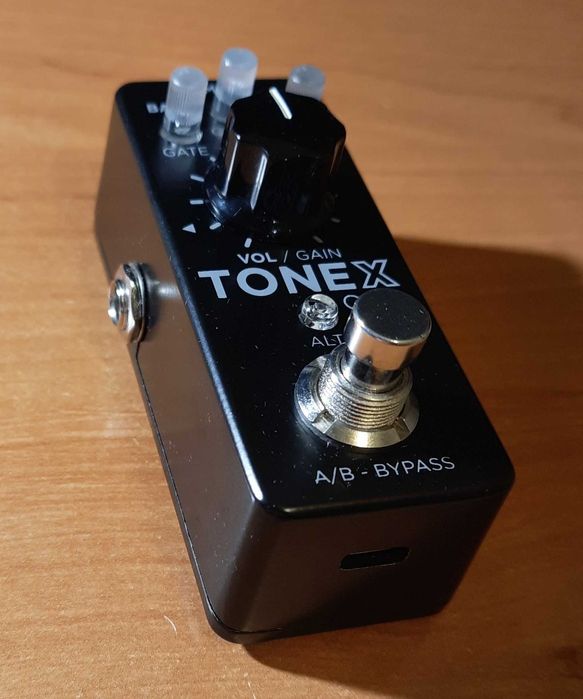 Tonex ONE - procesor gitarowy - IK MULTIMEDIA