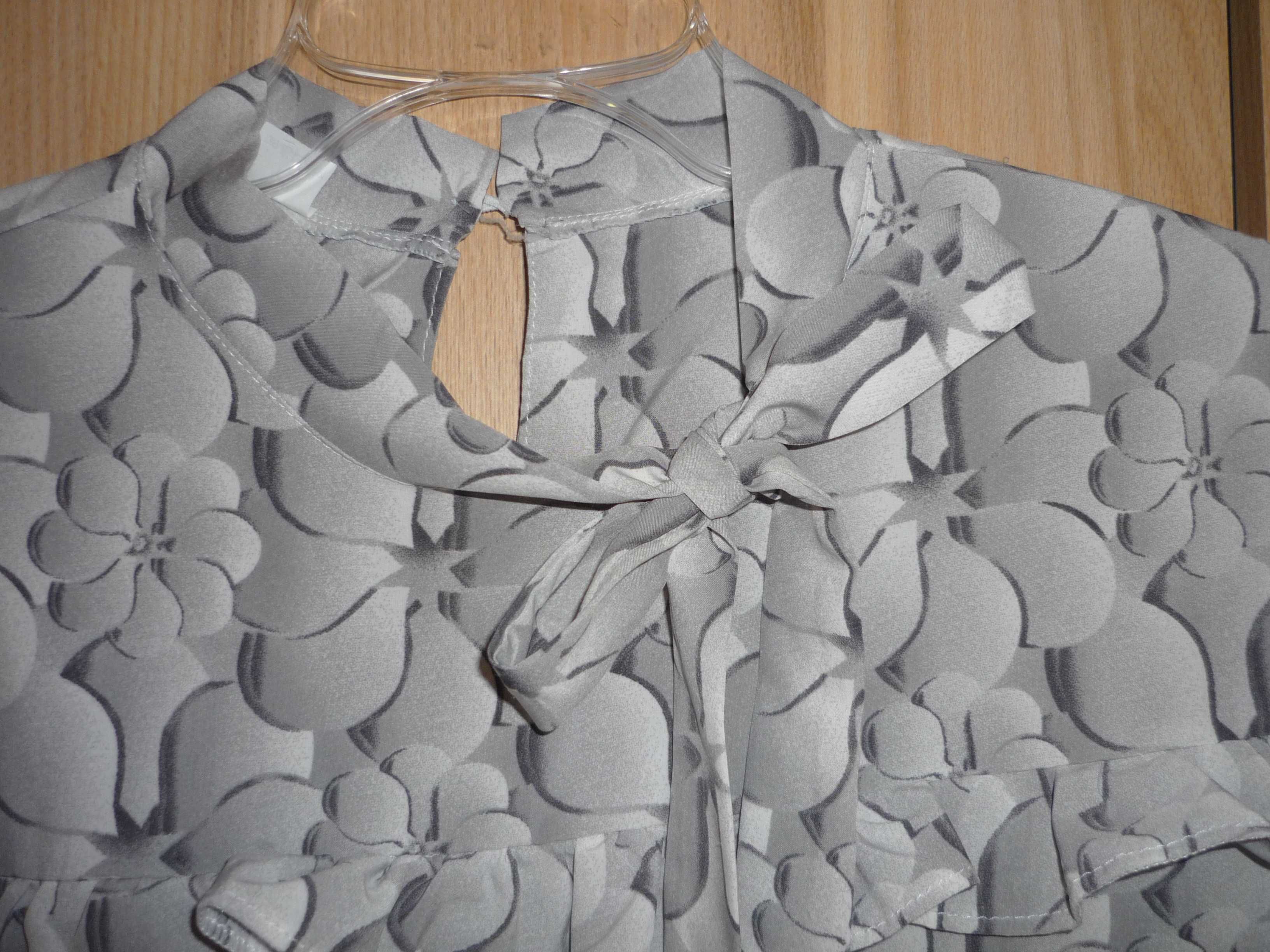 Szara Bluzka koszulowa roz. 38 M Kwiaty Popielata Wiązana pod szyją