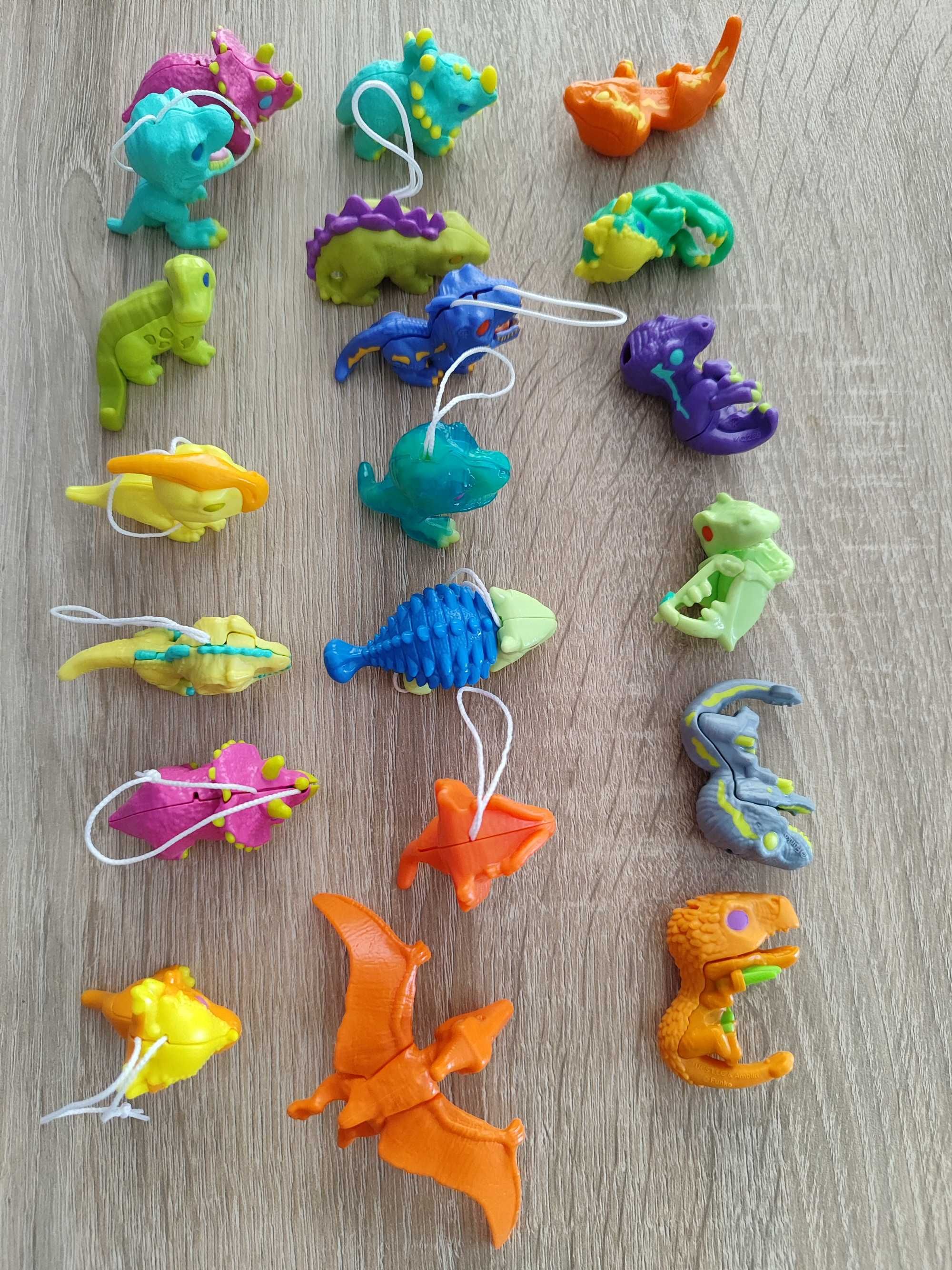 Zestaw 20 dinozaurów figurki