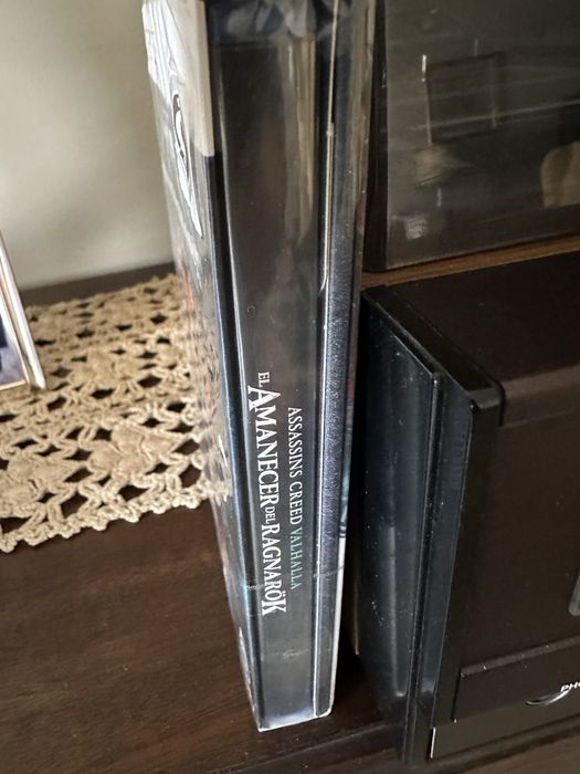 Vendo assassins creed valhalla selado