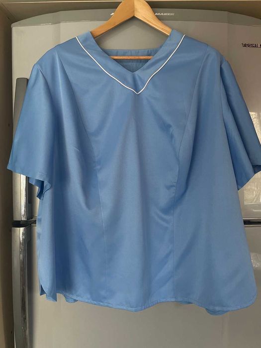 Продається медичний жіночий костюм двійка великого розміру