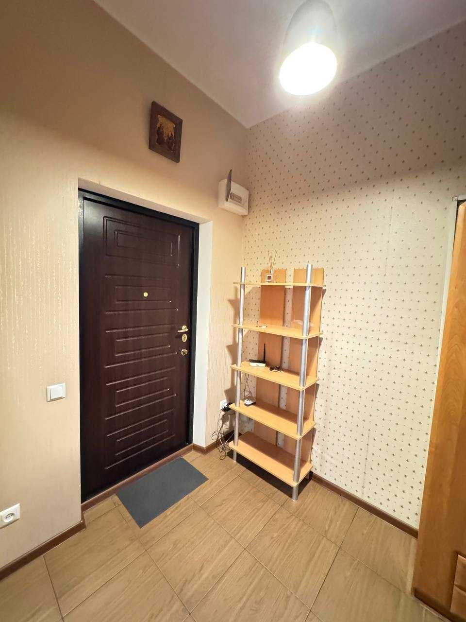 1-к квартира з ремонтом , меблями і технікою в Перлині