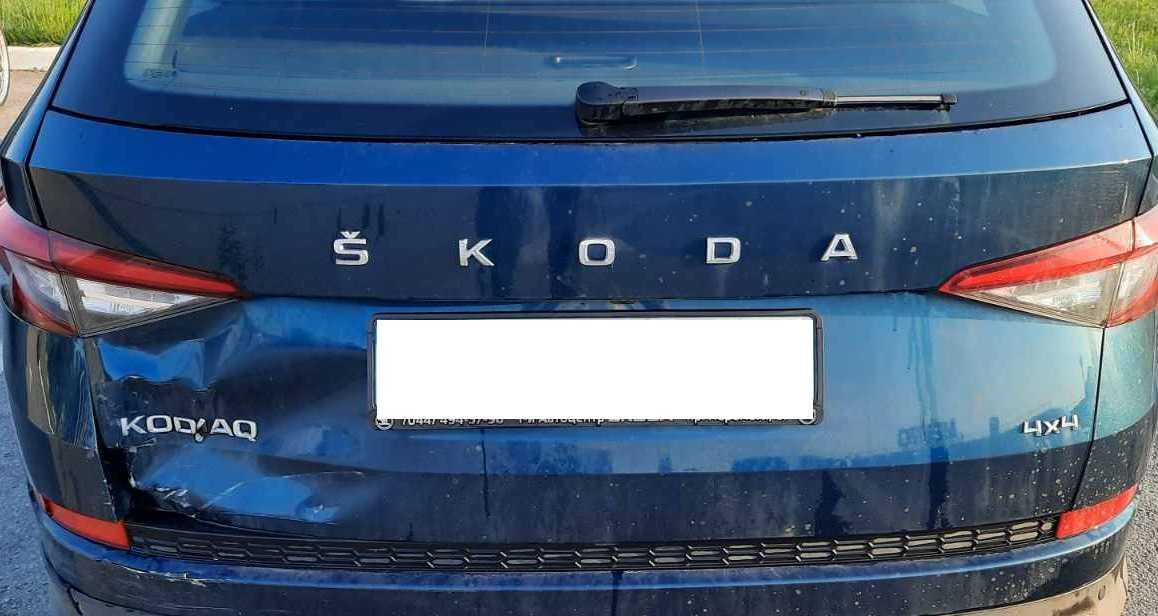 KODIAQ задня кришка багажнику б в