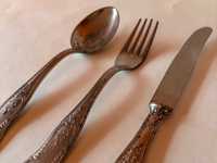 Conjunto de colher, garfo e faca vintage banhados a prata italianos