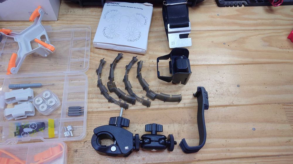 Drone DJI FLIP, Mala, Luz, Hélices, ferramenta, muitos acessórios