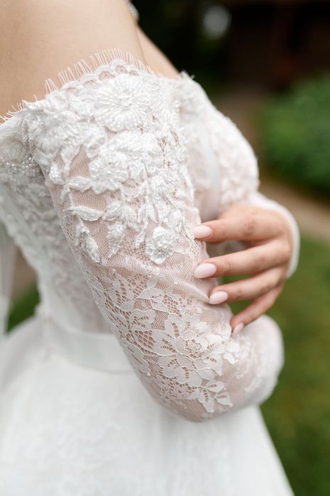 Продам неймовірну весільну сукню. Після хімчистки в ідеальному стані