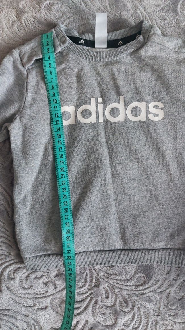 Спортивний костюм Adidas на флісі (12–18 міс.)