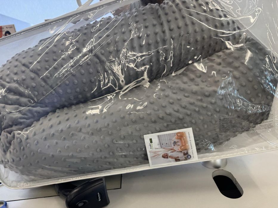 Подушка для вагітних.