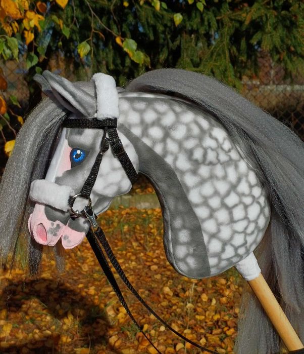 Siwy konik Hobby Horse A4 + sprzęt finland realistyczny