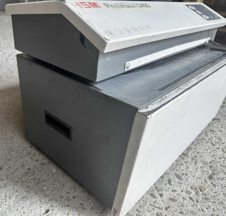 Nacinarka Maszyna do Cięcia Kartonów Tektury Produkcja Wypełniacza