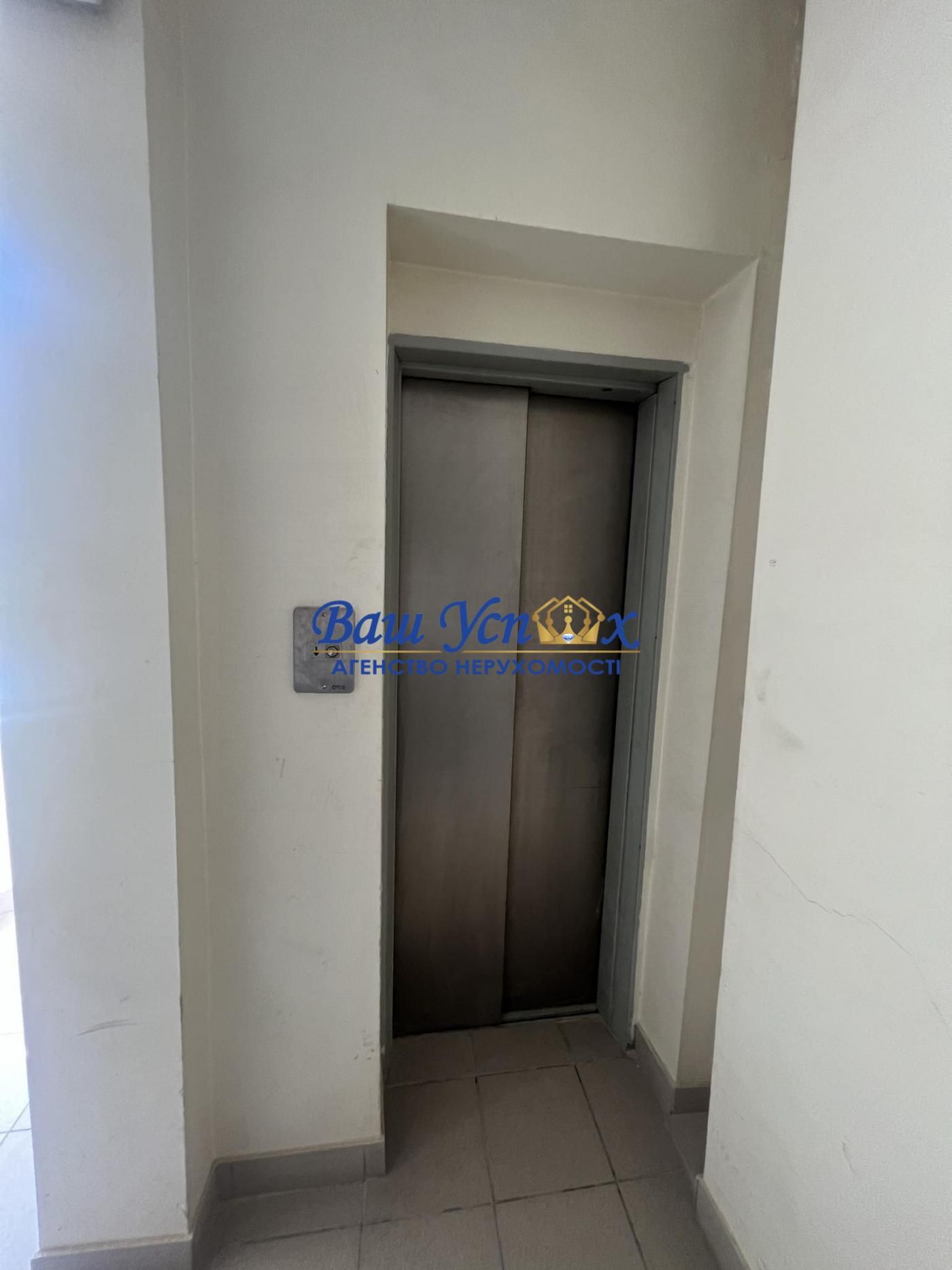 Продажа 3 ком сталинки в центре Киева. ул Ивана Франка
