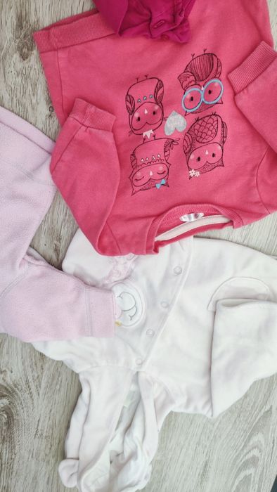 Ubranka dla dziewczynki bluzki bluzy spodenki 62-68