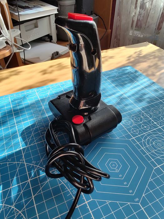 Joystick retro DB9 do Amigi, ZX, Commodore i innych DB9 dobry stan