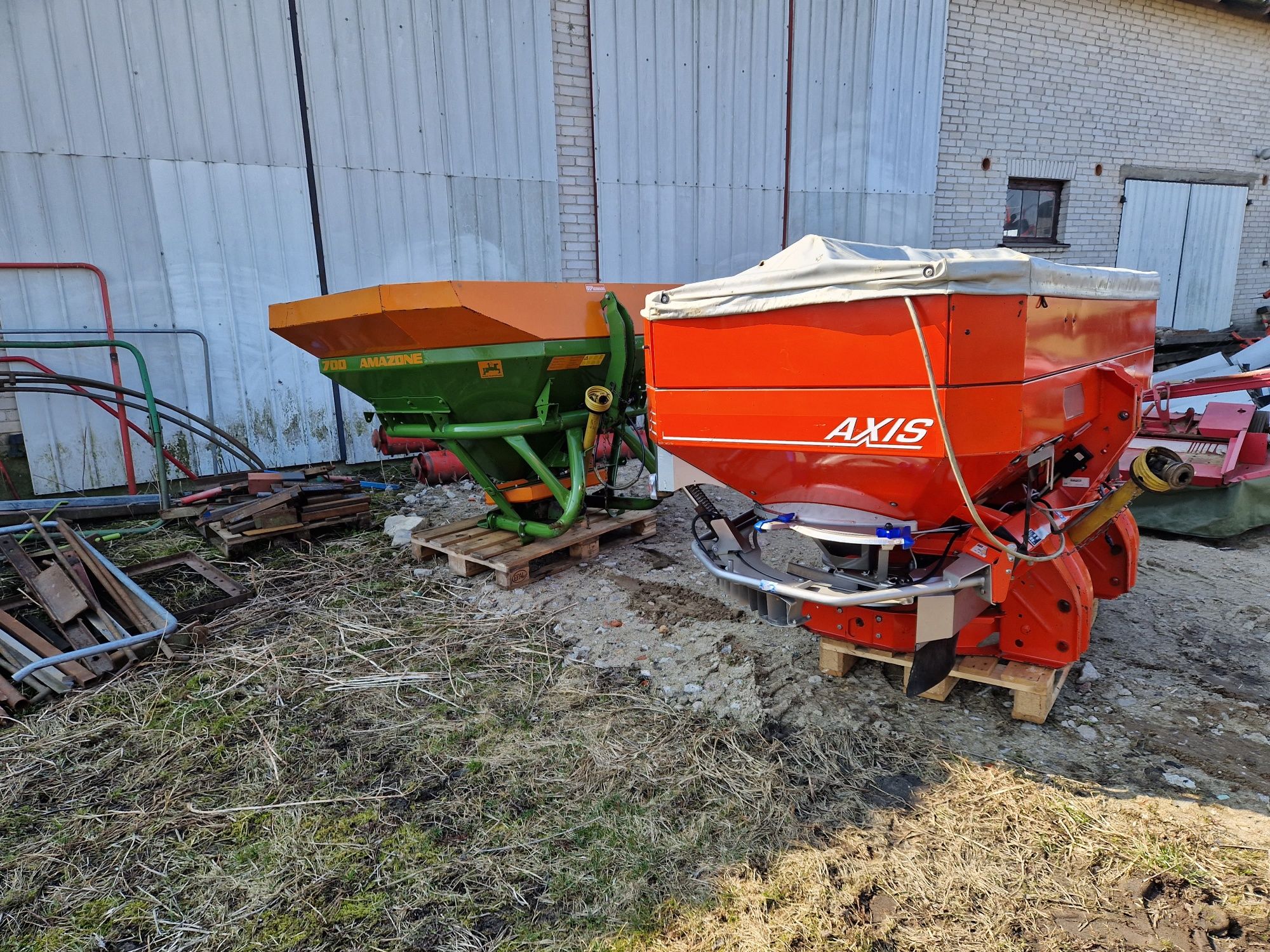 Rozsiewacz KUHN RAUCH AXIS 30.1 nie amazone sulky