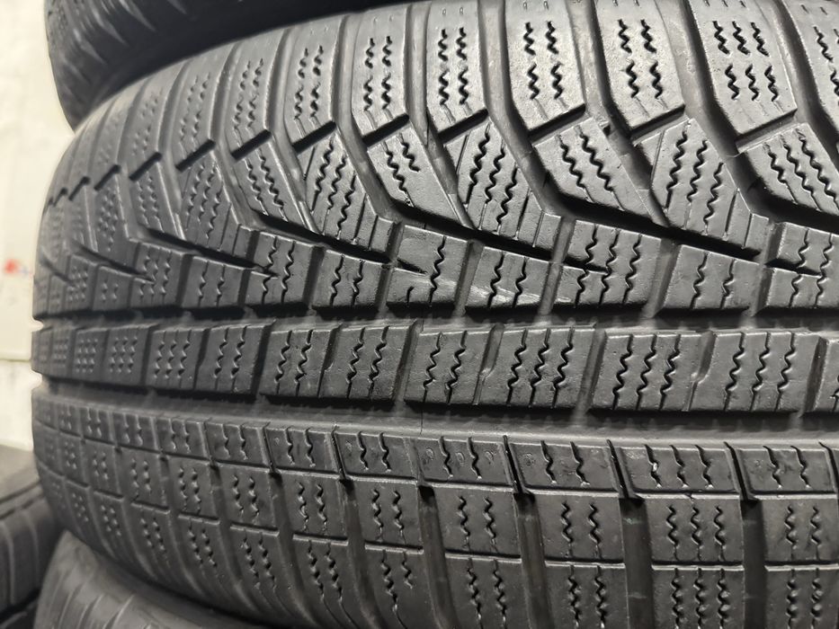 шини б.у зима 205/55 R17 91H - Hankook I*ceprt EVO2 склад резини