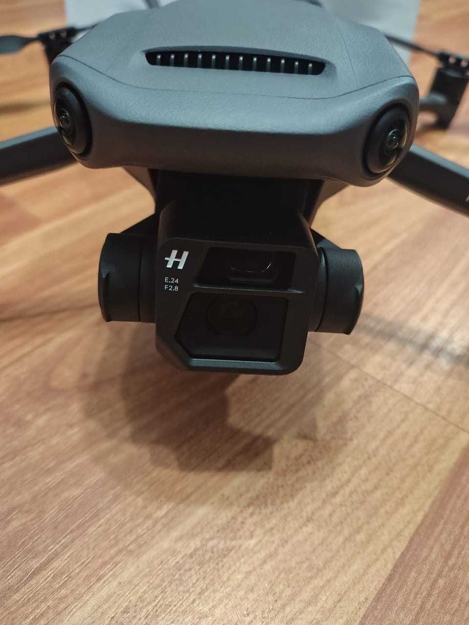 Квадрокоптер DJI Mavic 3