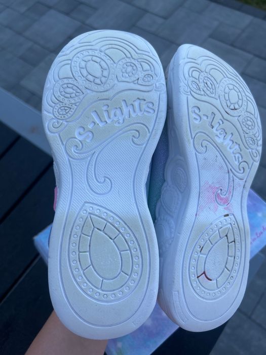 Adidasy Skechers r. 34