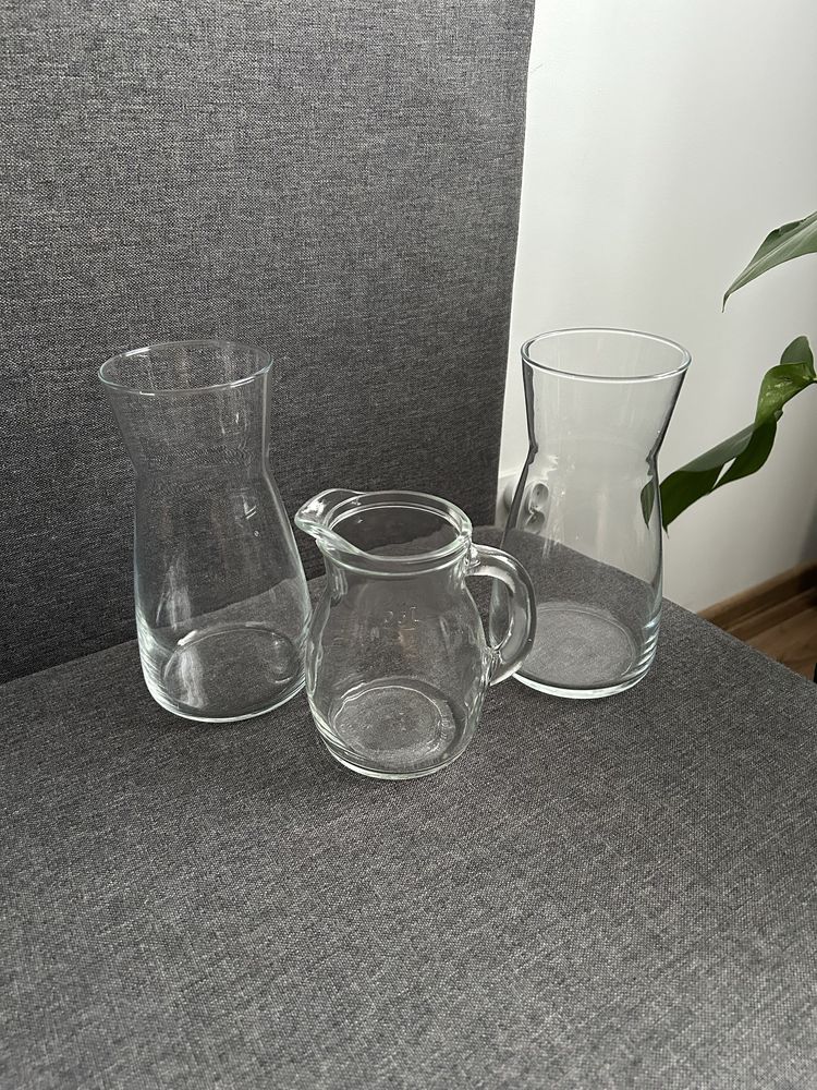 Dwie karafki szklane + mlecznik przezroczyste szkło
