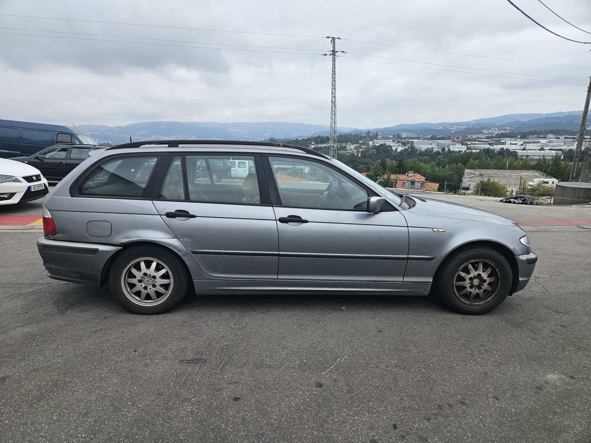 BMW E46 320D Touring de 2004 para peças