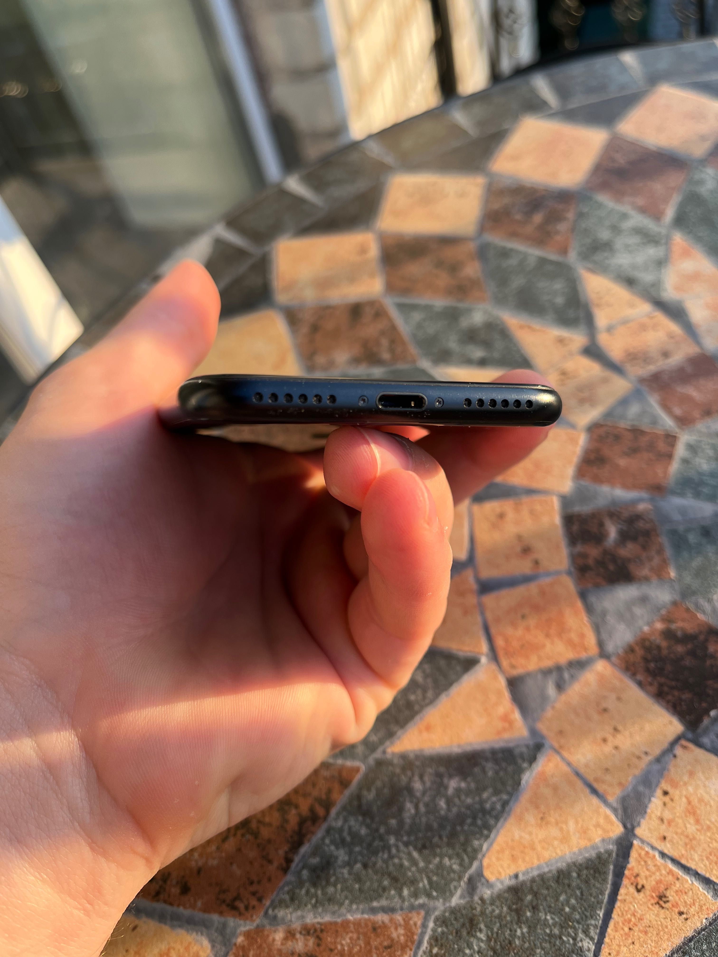 iPhone SE 3 Neverlock 64 gb