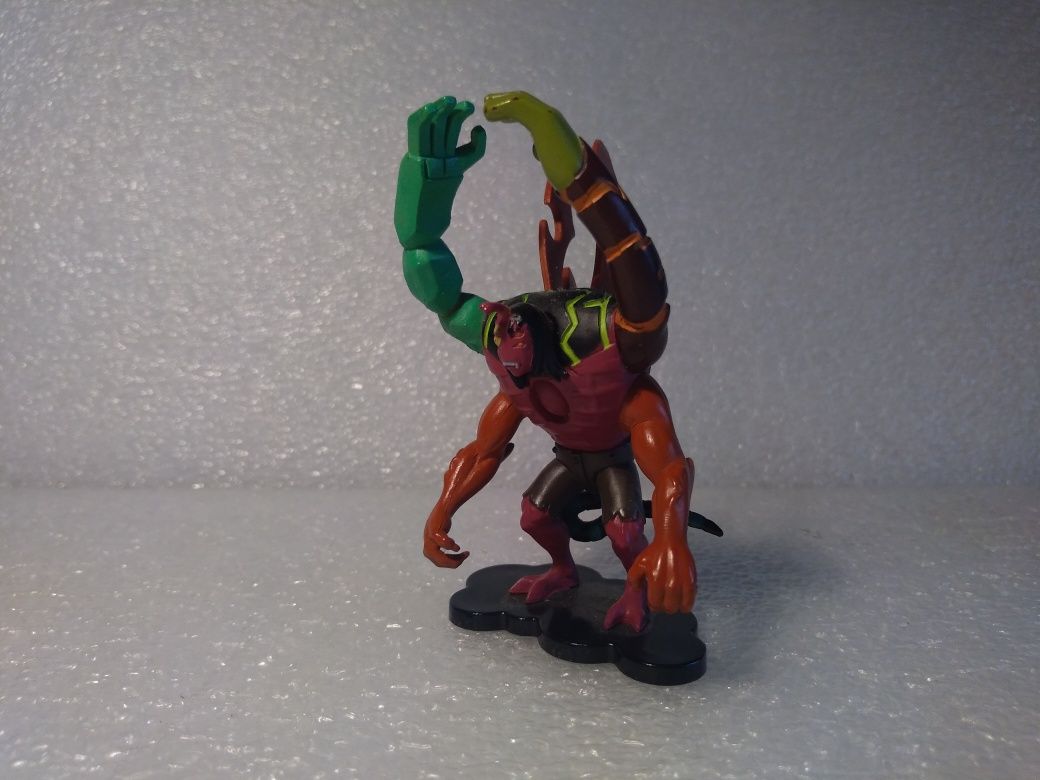 Rara figura 2008 Bandai Cartoon Network Ben 10