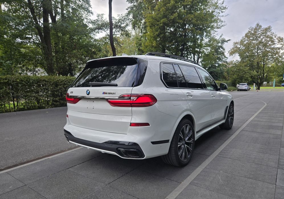 Wynajem BMW m50i 4.4 V8