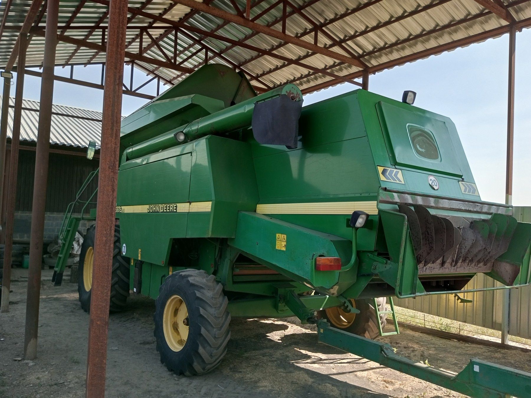 Комбайн john deere