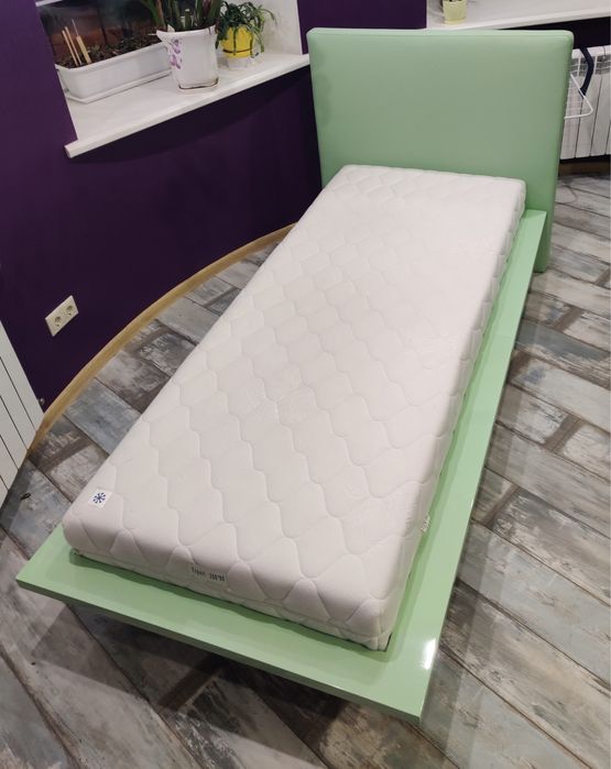 Односпальне ліжко