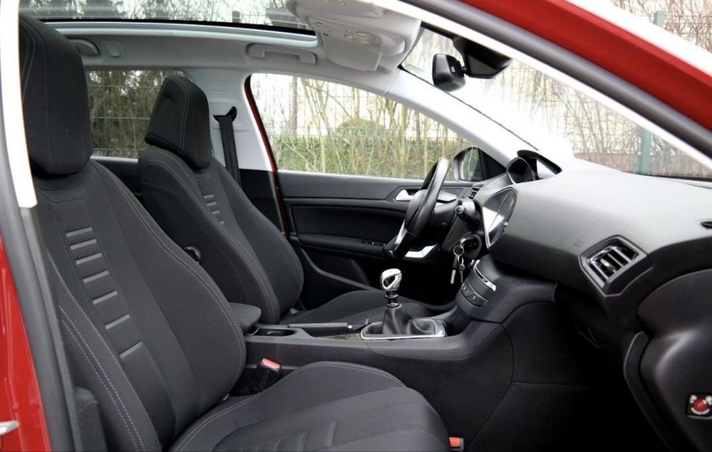 Peugeot 308 SW Allure 1.6 BlueHDi 120KM - Panoramiczny dach