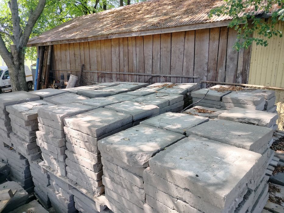 Płyty betonowe chodnikowe 50x50